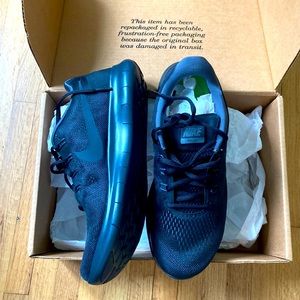 NIB Nike Free RN size 9.5 Womens Rare!